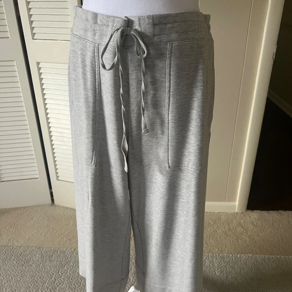 Quince casual set - Picture 2 of 16